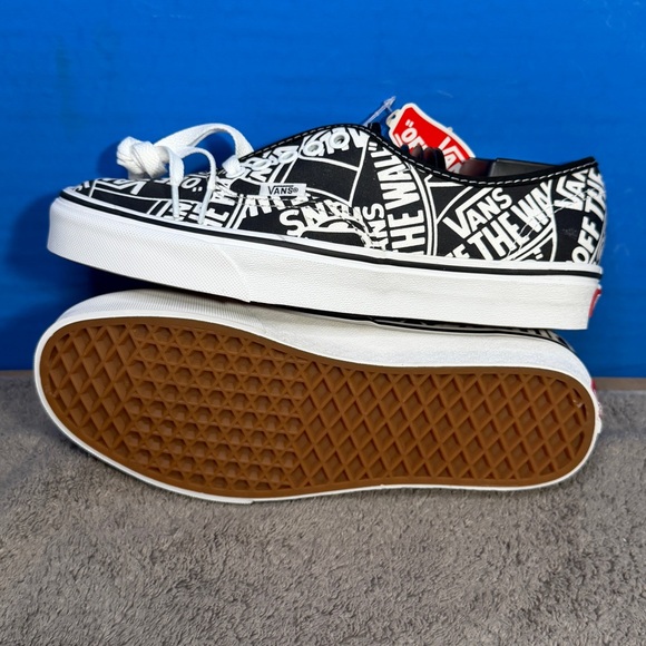 Vans
Classics
Brand new - Picture 2 of 5